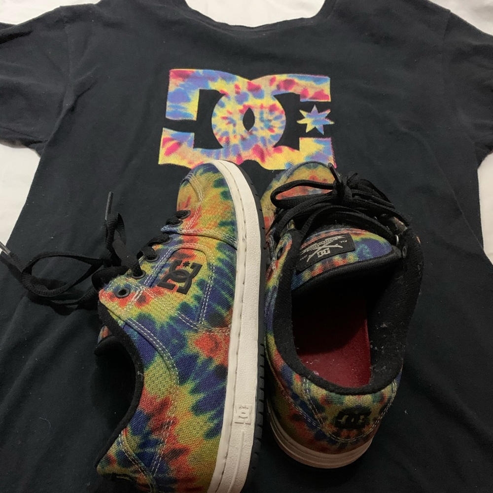 DC shoes and shirt Tie-Dyed, vintage